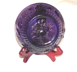 Purple Amethyst BERRY DISH VINTAGE / ANTIQUE - Picture 1 of 16