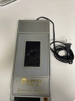 Cinta de video (VHS) Kinyo super delgada VHS UV-413 rebobinadora de colección trabajo PROBADO Foto 1 de 4