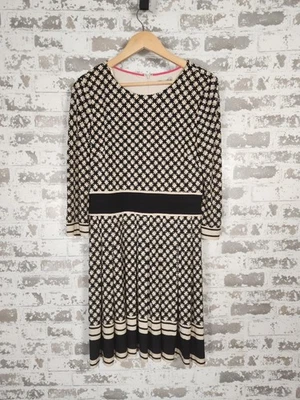 Vestido Eliza J Talla 8 Negro Crema Calce y Acampanado Manga 3/4 Falda Plisada Profesor Foto 1 de 4