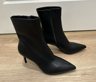 Black Jeffrey Cambell Ankle Boots Booties Ankle Stiletto Heel Pointed Toe 8.5 - Image 1 of 4