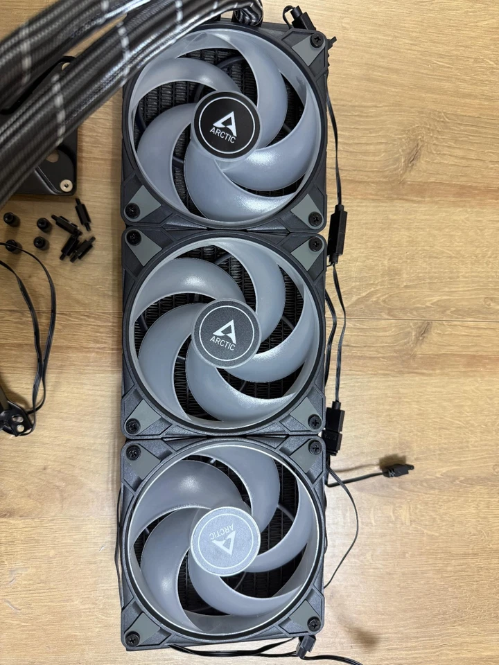 Arctic Liquid Freezer II 360 A-RGB AIO CPU Cooler | Intel LGA1700 Ready,PWM Fans - Image 1 of 4