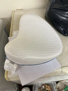 JML Contour Legacy Memory Foam Side Sleeper Leg Pillow - Picture 1 of 5