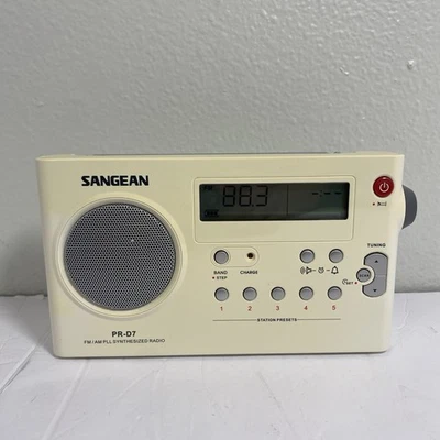 Receptor compacto de radio portátil sintonización digital Sangean PR-D7 AM/FM probado Foto 1 de 4