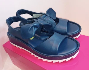 Materia Prima by Goffredo Fantini Sandals Size 7 Navy Blue Bow Wedge NIB Italy - Imagen 1 de 24