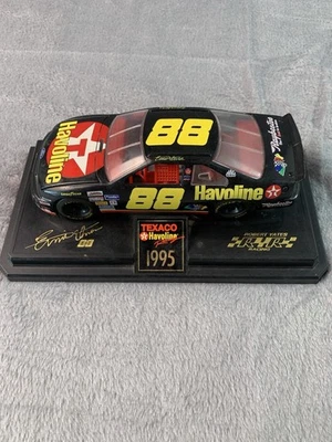 Texaco Havoline NASCAR #88 Ernie Irvan 1995 Racing Champions Die Cast Bank - Image 1 of 4