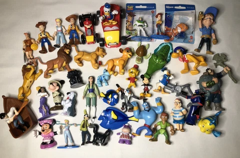 Disney & Pixar Figures/Toys Lot - Over 35 Figures - Lion King, Finding Nemo Cover