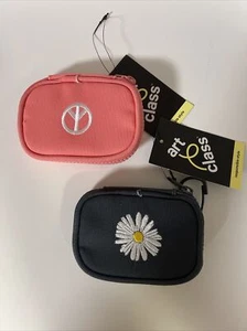 Kids' Zipped Wallet (Art Class) Charcoal Gray W/Daisy🌼  & Pink W/ Peace Sign ☮️ - Picture 1 of 2