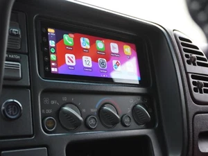 '95-'02 Chevy Truck 1.5 DIN Radio & Adapter Kit - Picture 1 of 8