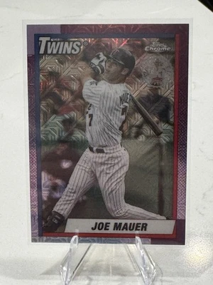 2025 Topps Update - Joe Mauer Silver Pack Mojo Refractor - Twins #U90C-100 - Image 1 of 2