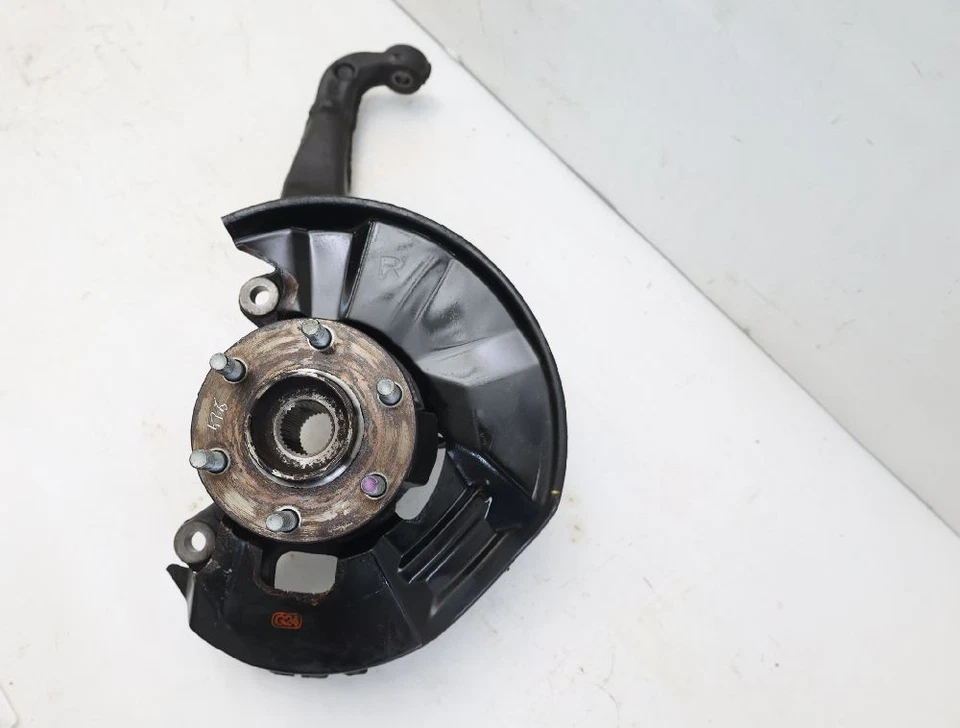 Knuckle Front Right for Nissan Navara D23 400145XA0A 2.3 140KW 190BHP ABS - Image 1 of 3