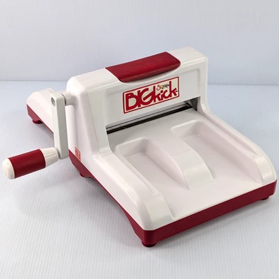 Sizzix Big Kick fustellatrice goffratura rosso bianco aula artigianato casa - Immagine 1 di 4