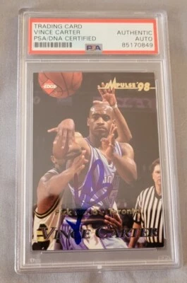 Tarjeta de novato de baloncesto firmada por Vince Carter Collectors Edge IP automática PSA Raptors Foto 1 de 3