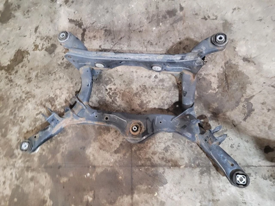 (ТОЛЬКО МЕСТНЫЙ ЗВУКОСНИМАТЕЛЬ) Поперечный член/K-рама задний полный привод quattro подходит для 12-18 AUDI A6 1938 - Изображение 1 из 1