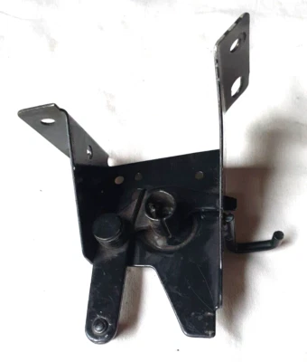 Triumph TR4A, TR5, TR6 Bonnet Lock Bonnet Latch - Image 1 of 2