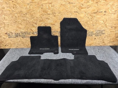 JUEGO ALFOMBRILLA ALFOMBRILLA DELANTERA Y TRASERA NEGRA HYUNDAI TUCSON 21-25 2.5L OEM Foto 1 de 4