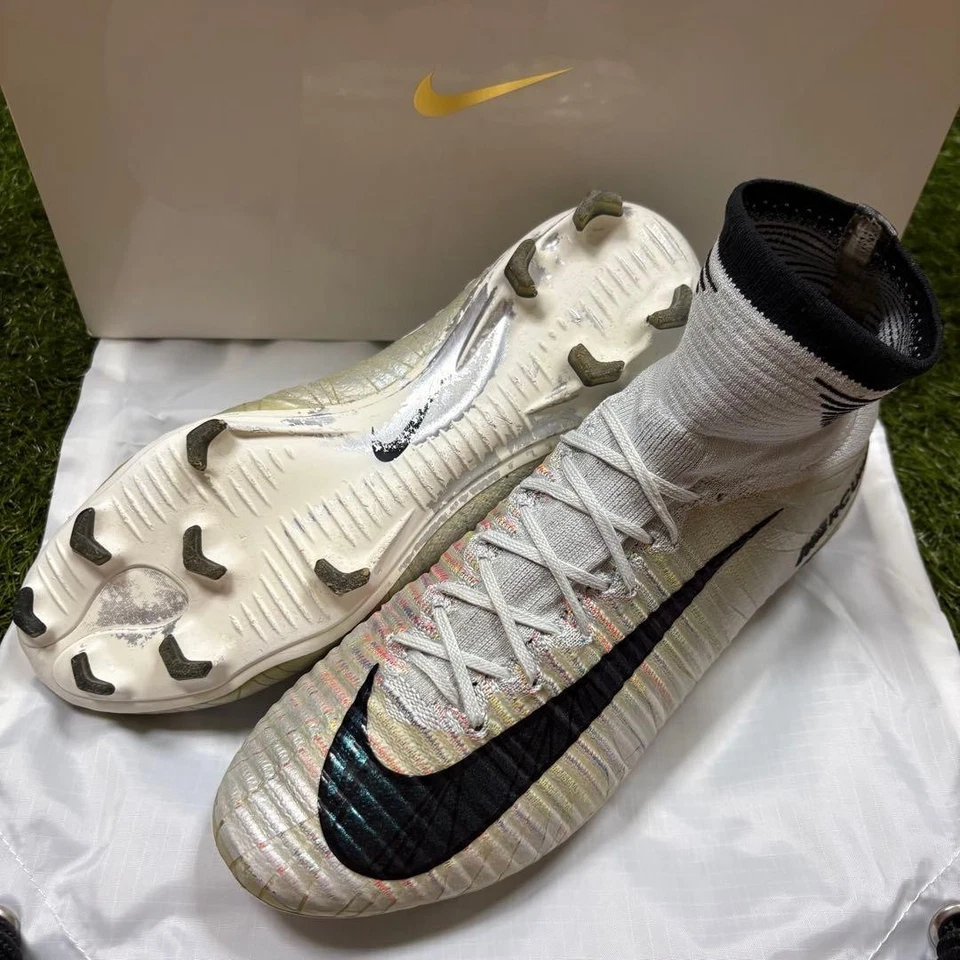 NIKE Mercurial Superfly V SE CR7 FG US 8 Football Cleats Ronaldo Signature Model - Image 1 of 4