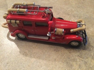Matchbox Models of Yesteryear !933 Cadillac Fire Wagon YFEO3 - Image 1 of 4
