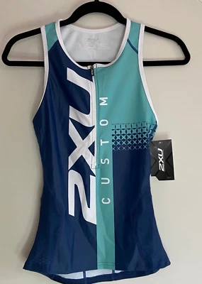 Nuevo 2XU Mujer Perform Tri Top Pequeño Azul Triatlón Singlet Carrera Tren Cremallera Frontal Foto 1 de 3