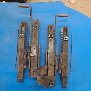 79-83 280ZX SEAT TRACKS SLIDES GLIDES RED HANDLES 2 SEATER NICE OEM PARTS - Bild 1 von 10