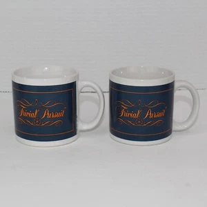 Par de tazas de café Trivial Pursuit tradicionales azules y naranjas de 3,5 pulgadas de alto - Imagen 1 de 14