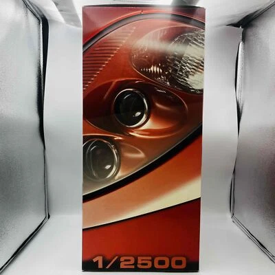 Hot WHEELS 1/12Scale Chevrolet CORVETT C6 Limited to 2,500 units - Image 1 of 4