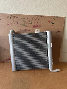 Radiateur refroidisseur d'eau avant JAGUAR F-PACE LR VELAR LH 2017-2023 OEM HK838D049AA - Photo 1/4