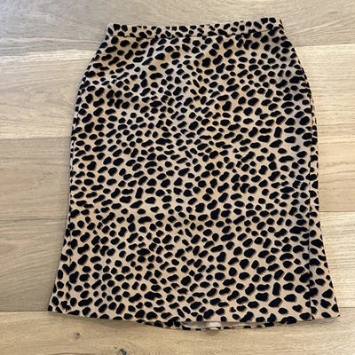Falda lápiz con estampado de leopardo Ann Taylor para mujer talla 2 marrón negro dobladillo con volantes Foto 1 de 4