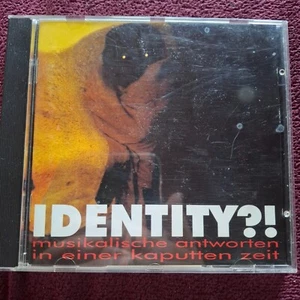 CD Sampler Identity?! musikalische Antworten in einer kaputten Zeit - Bild 1 von 2