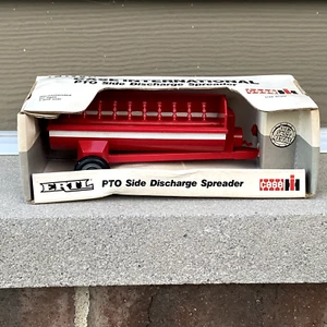 ERTL Case IH International PTO Side Discharge Spreader Die Cast Metal 659 New - Picture 1 of 8
