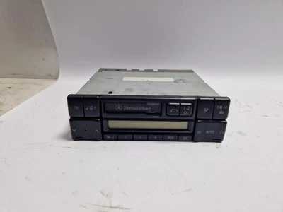 Radio/Kasetten MERCEDES BENZ C-KLASSE W202 C 180 0038206286 - Bild 1 von 4