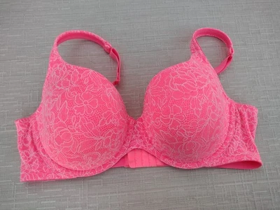 Sujetador Camiseta Cacique Ligeramente Forrado Rosa Floral Encaje Superpuesto Talla 42DD Foto 1 de 4
