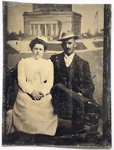 ANTIQUE CIVIL WAR ERA TINTYPE PHOTOGRAPH A COUPLE IN FRONT OF FAUX BUILDING #2 - Picture 1 of 3
