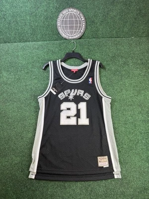 Women's San Antonio Spurs Tim Duncan Mitchell & Ness Jersey Size XL DEFECT - Image 1 of 4