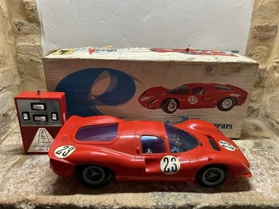 ELLETRONICA GIOCATTOLI FERRARI P4 MODELLO IN PLASTICA TELECOMANDATA SCALA 1/10 - Immagine 1 di 4