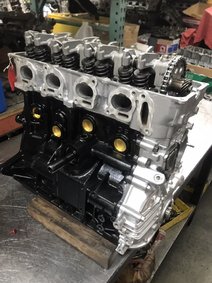 Like NEW ! Mazda B2600 Pickup MPV 2.6L Remanufactured Engine 1987-1993 - Image 1 of 4