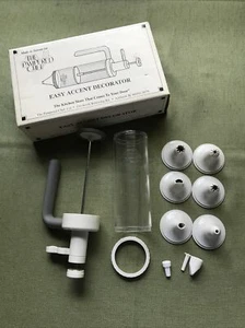 Pampered Chef EASY ACCENT DECORATOR dessert decorating tool pre-owned - Picture 1 of 2