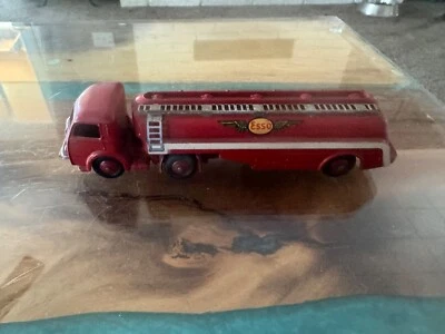 DINKY TOYS #32C TRACTEUR PANHARD & CITRENE TITAN CISTERNA (ESSO) AFILADO SIN CAJA Foto 1 de 4