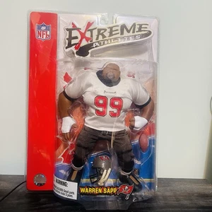NEU - MEZCO - NFL - EXTREMATHLETEN - #99 WARREN SAPP - BUCCANEERS - ACTIONFIGUR - Bild 1 von 2