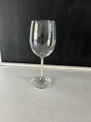 Oleg Cassini Crystal Wine Glass (1) - Image 1 of 4