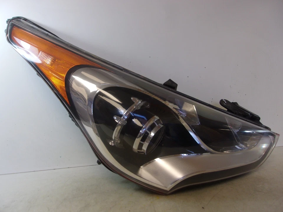 Faro proyector halógeno derecho pasajero Hyundai Veloster 2013-2017 OEM Foto 1 de 4