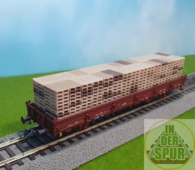 IN DER SPUR Ladegut Spur H0 Palettenstapel Paletten Transport Ks-Wagen Verladung Güterwagen