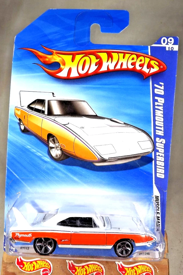Hot Wheels 2010 Models 22/44 '08 Viper Srt10 ACR 22/240 White