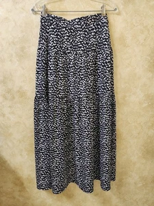 Simply Vera Wang Maxi Skirt Size Small B&W Small Print Elastic Waist 3-Tiered - Picture 1 of 5