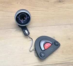 SMART FORTWO 450 MK1 0.7 PETROL M160.920 DASHBOARD CLOCK AND HAZZARD 0010134V001 - Picture 1 of 6