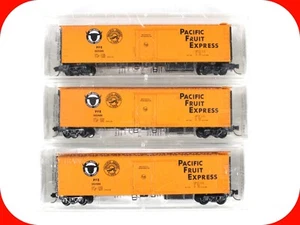 N Scale ***PFE - BELMONT SHORE, PACIFIC DESERT*** Set #1 -- Micro Trains **RARE* - Picture 1 of 3