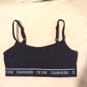 Calvin Klein CK One Unlined Bralette Womens XS Black  - Picture 1 of 4