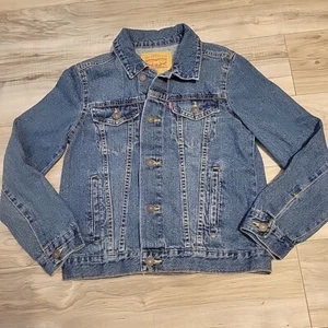 Levi's Trucker Jacket Medium 10-12 Blue Jeans Denim Button Coat Pockets - Picture 1 of 6
