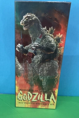 RARE GODZILLA MODEL KIT - Image 1 of 4
