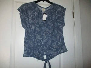 Wrapper Top Flower Blouse Size Small - Picture 1 of 4