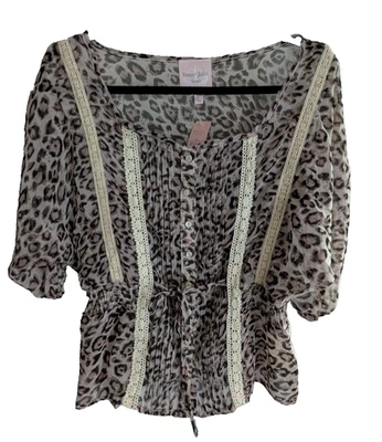 Blusa de Alta Costura Romeo y Julieta M Estampado de Leopardo Top Campesino Transparente Mob Esposa Nueva Foto 1 de 4